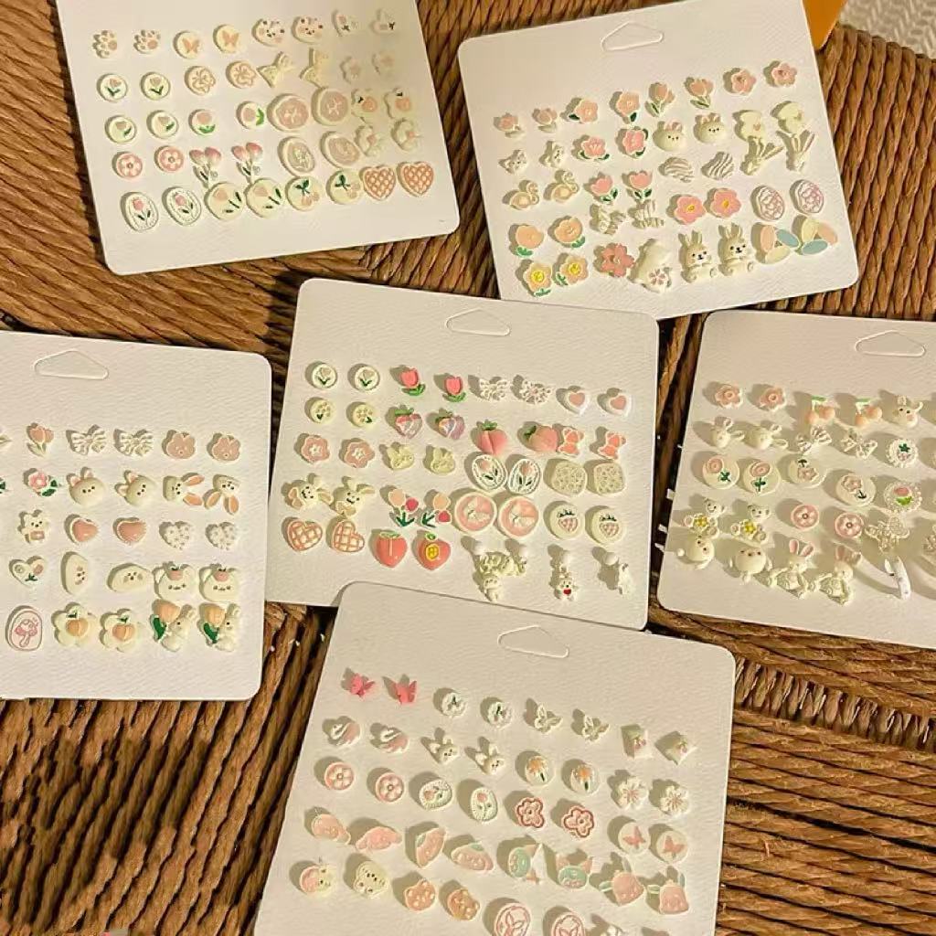 Dainty and Fuzzy Stud- Blind Bag